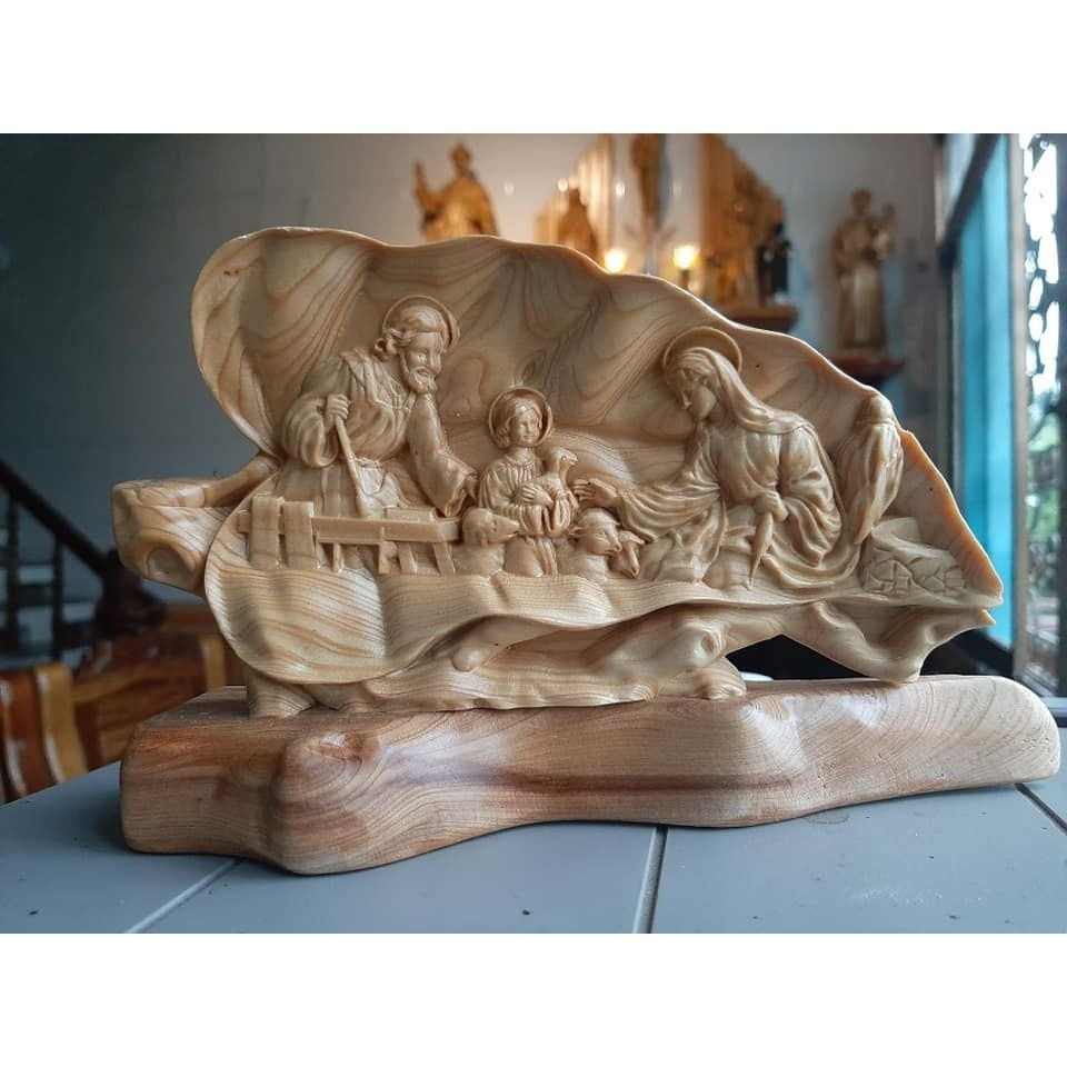 Holy Family Wooden Leaf Plaque, Catholic Christian Religious Art, Handmade Wood Carving for Home Altar and Wall Decor